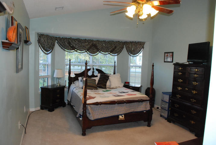 447 Maple Oak Lane Charleston, SC 29414 - Photo 11 of 15 447 Maple Oak master BR