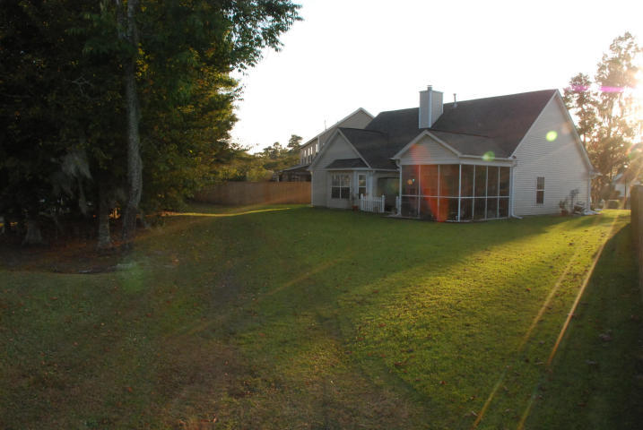 447 Maple Oak Lane Charleston, SC 29414 - Photo 10 of 15 447 Maple Oak Ln rear