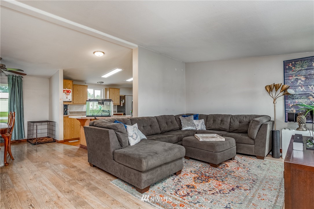 955 Riepma Avenue Oak Harbor, WA 98277 - Photo 2 of 21 Gallery Image 2