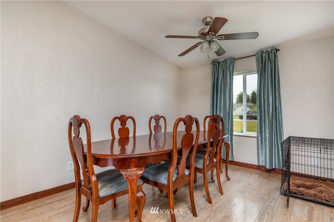 955 Riepma Avenue Oak Harbor, WA 98277 - Photo 6 of 21 Gallery Image 6