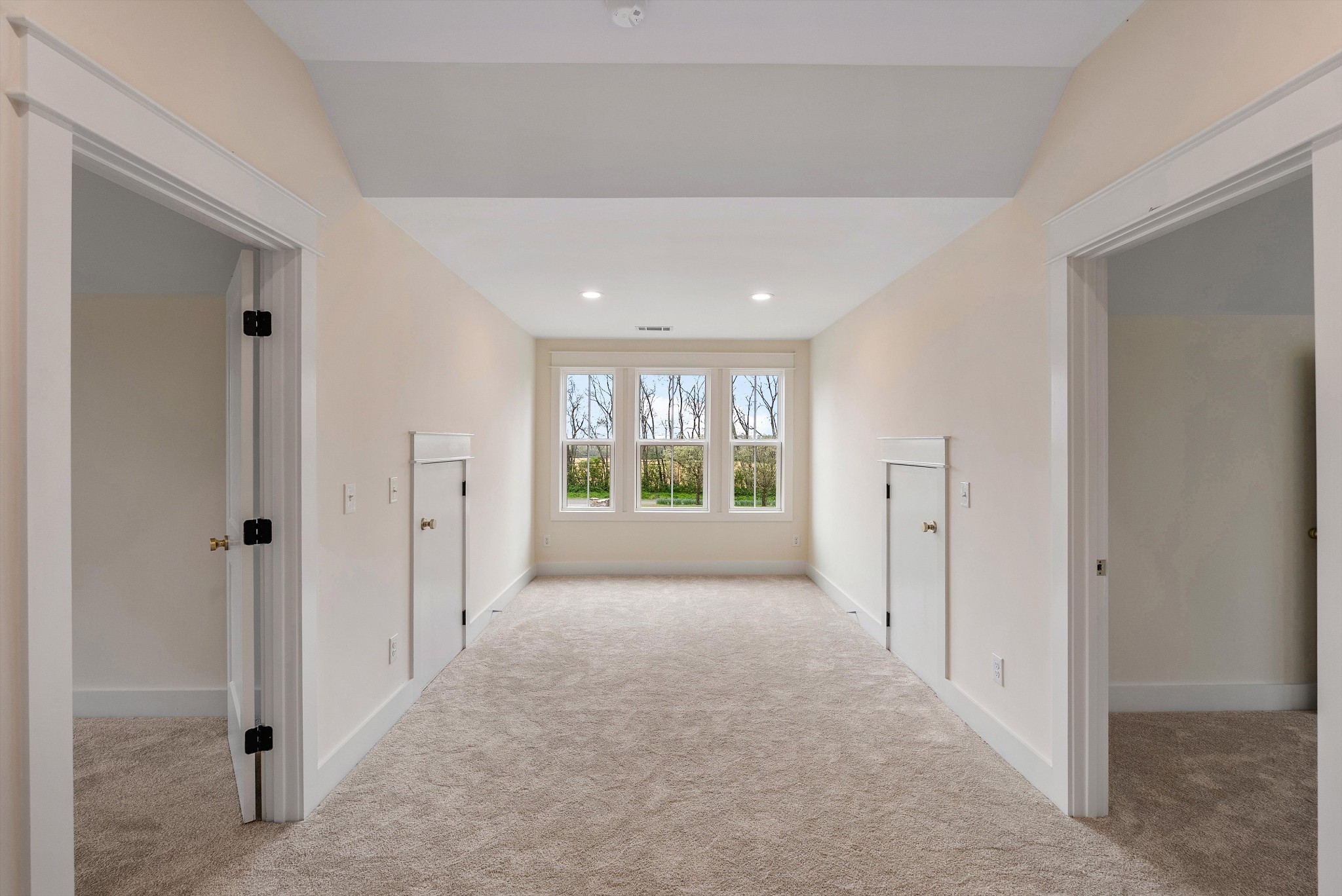 1629 Cairo Road Gallatin, TN 37066 - Photo 39 of 51 a view of an empty room with a window