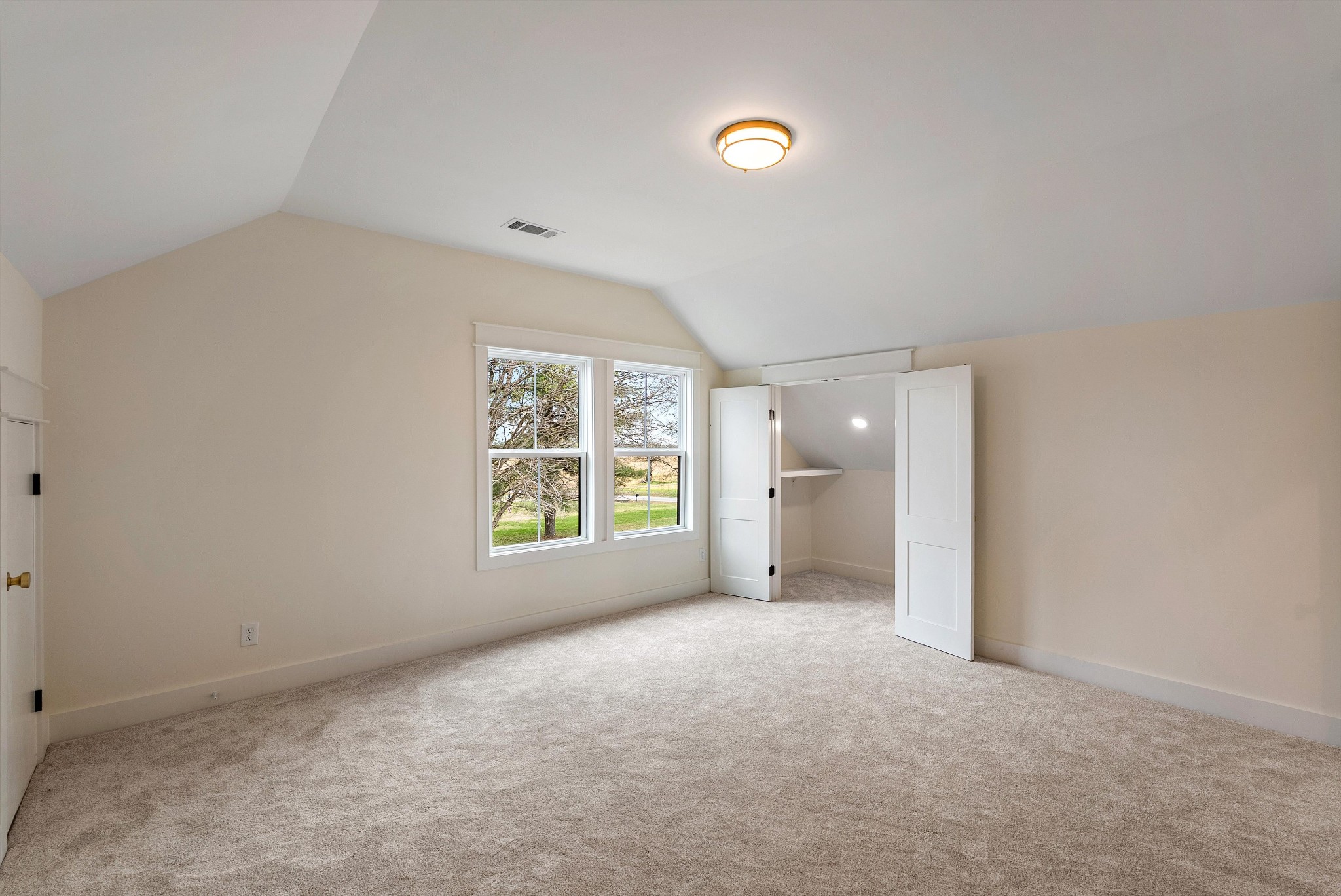 1629 Cairo Road Gallatin, TN 37066 - Photo 41 of 51 an empty room with windows and closet