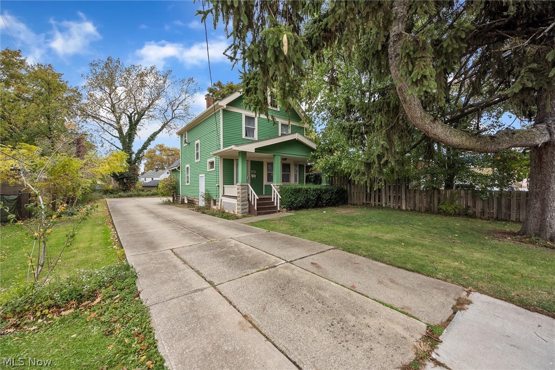 15256 Triskett Road Cleveland, OH 44111 - Photo 5 of 31 Gallery Image 5