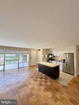 $2,100 | 7547 Spring Lake Drive, Unit 7547B, Bethesda, MD 20817