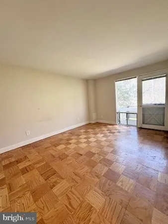 $2,150 | 7547 Spring Lake Drive, Unit 7547B, Bethesda, MD 20817