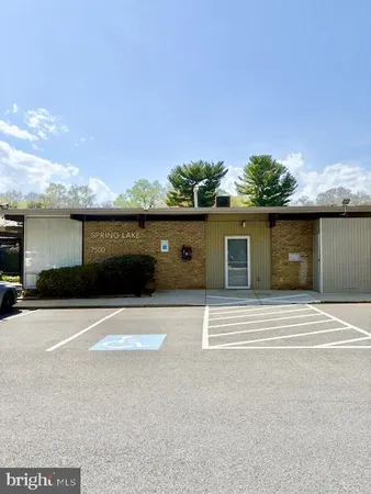 $2,100 | 7547 Spring Lake Drive, Unit 7547B, Bethesda, MD 20817