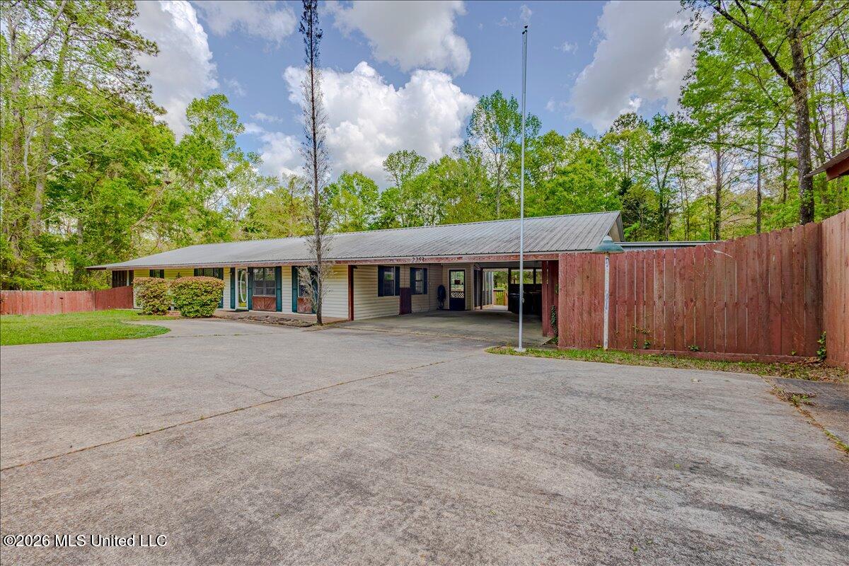 2253 Cleary Road Florence, MS 39073 - Photo 2 of 54 01-HTP_6825-HDR