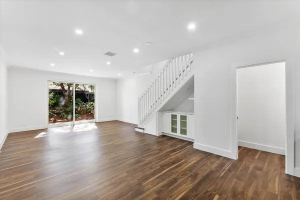 $3,500 | 2100 Hacienda Terrace, Weston, FL 33327