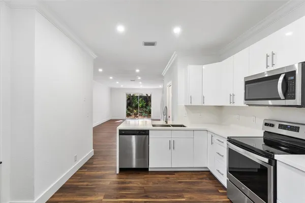 $3,500 | 2100 Hacienda Terrace, Weston, FL 33327