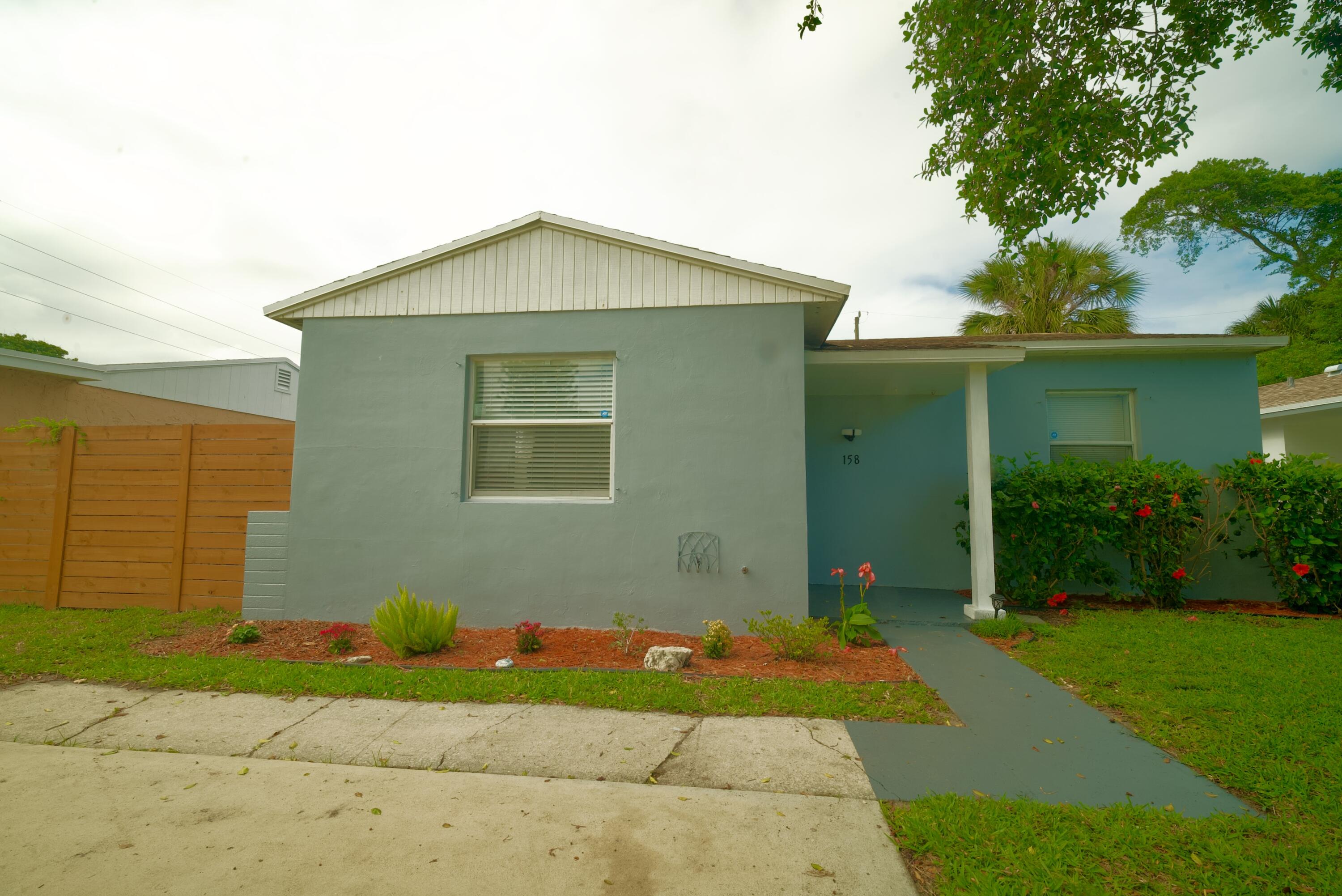 158 West 25th Street Riviera Beach, FL 33404 - Photo 23 of 24 DSC00311