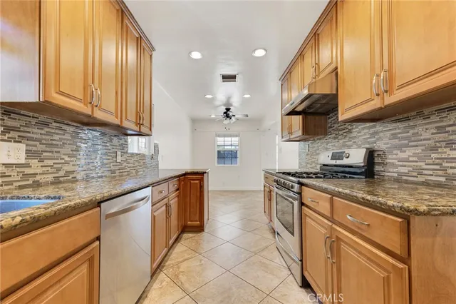 $4,500 | 20430 Lanark Street, Winnetka, CA 91306