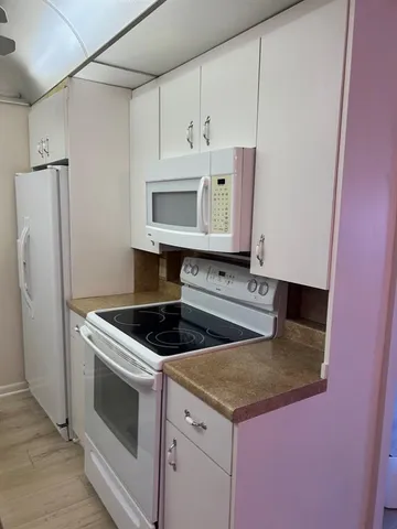 $1,600 | 4087 Cornwall East, Unit 4087, Boca Raton, FL 33434