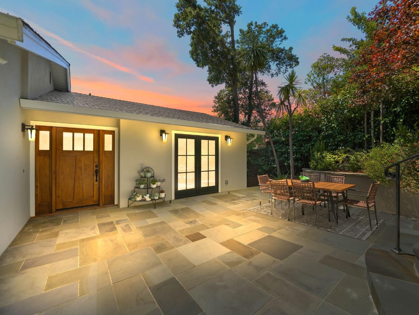 405 Glendale Road San Mateo, CA 94402 - Photo 5 of 81