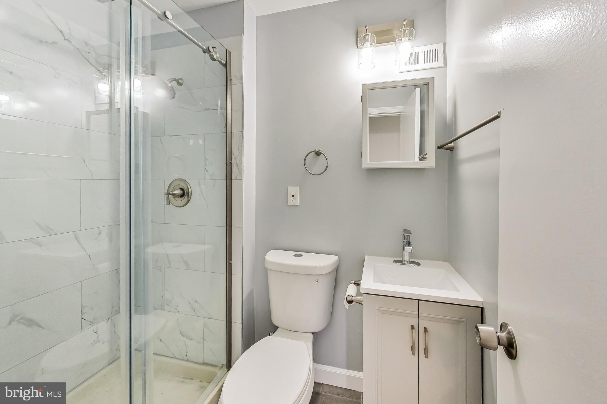 9209 Lancelot Road Fort Washington, MD 20744 - Photo 29 of 59 Ensuite Bathroom
