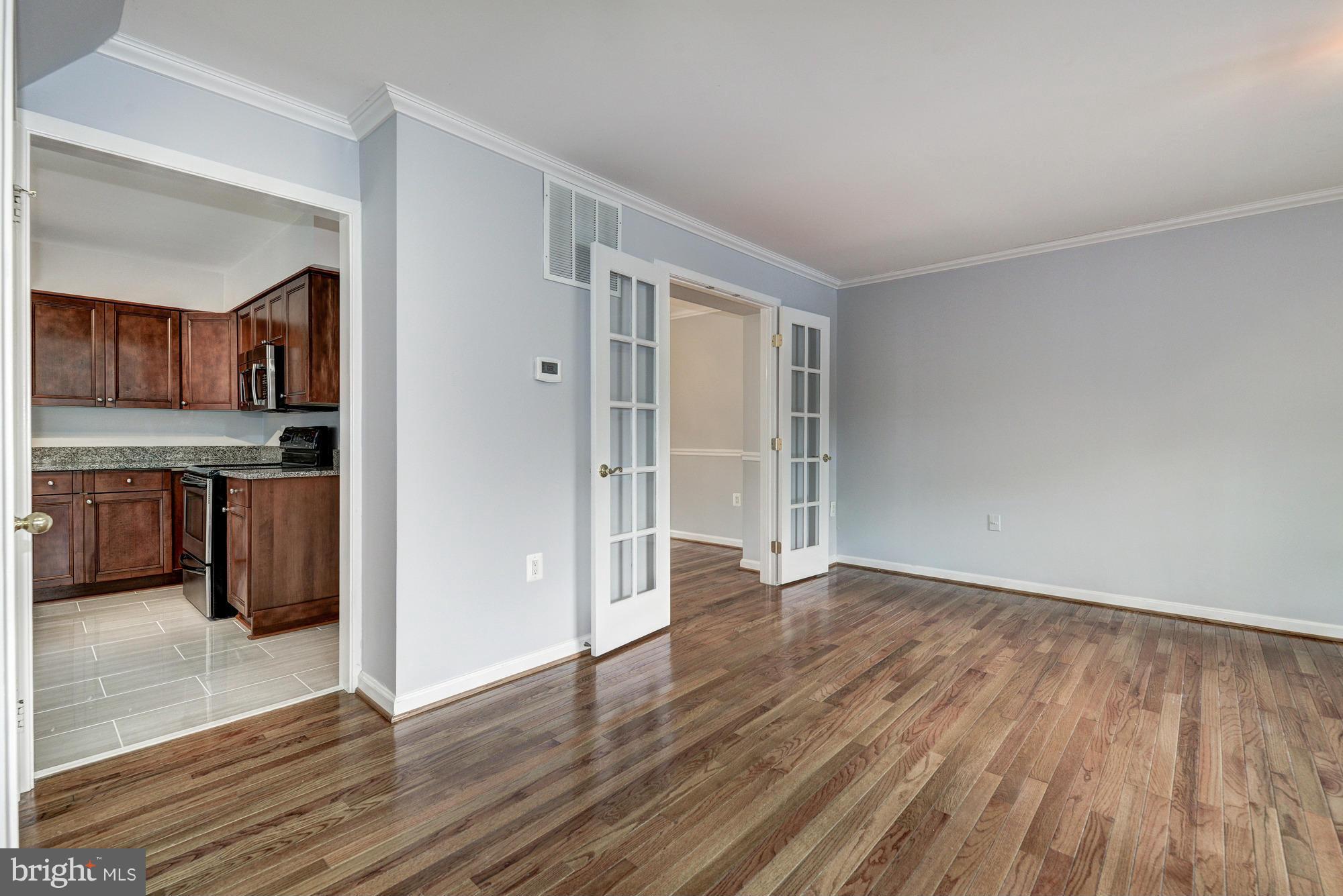 2924 Jermantown Road, Unit 16 Oakton, VA 22124 - Photo 2 of 19 Exterior (General)
