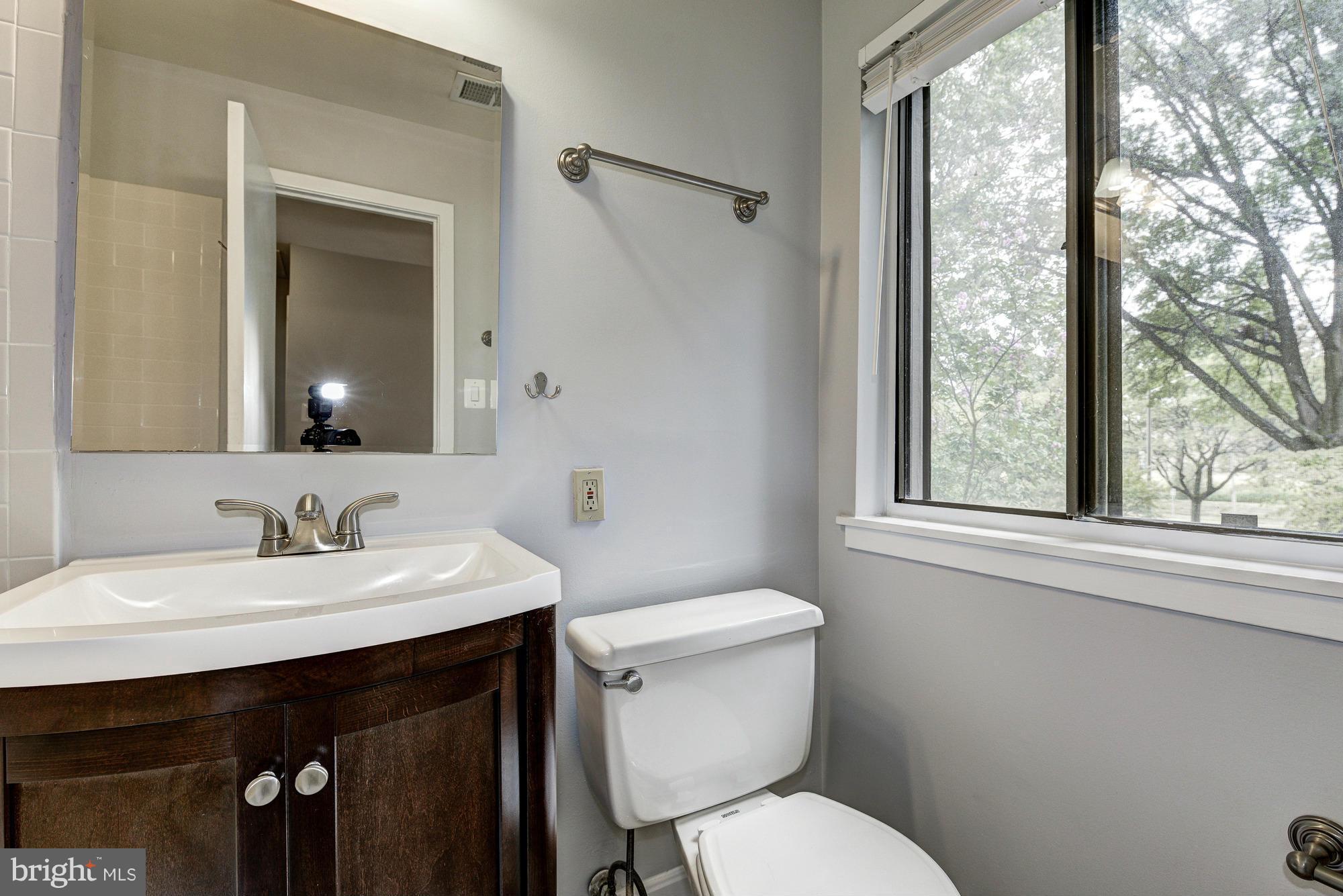 2924 Jermantown Road, Unit 16 Oakton, VA 22124 - Photo 13 of 19 Bedroom