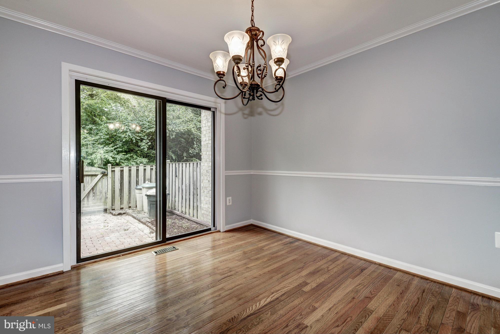 2924 Jermantown Road, Unit 16 Oakton, VA 22124 - Photo 6 of 19 Dining Room