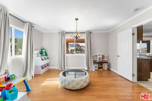 $3,000 | 18032 Mariner Drive, Victorville, CA 92395