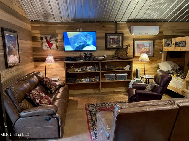 $595,000 | 24 Co Road, Enterprise, MS 39330