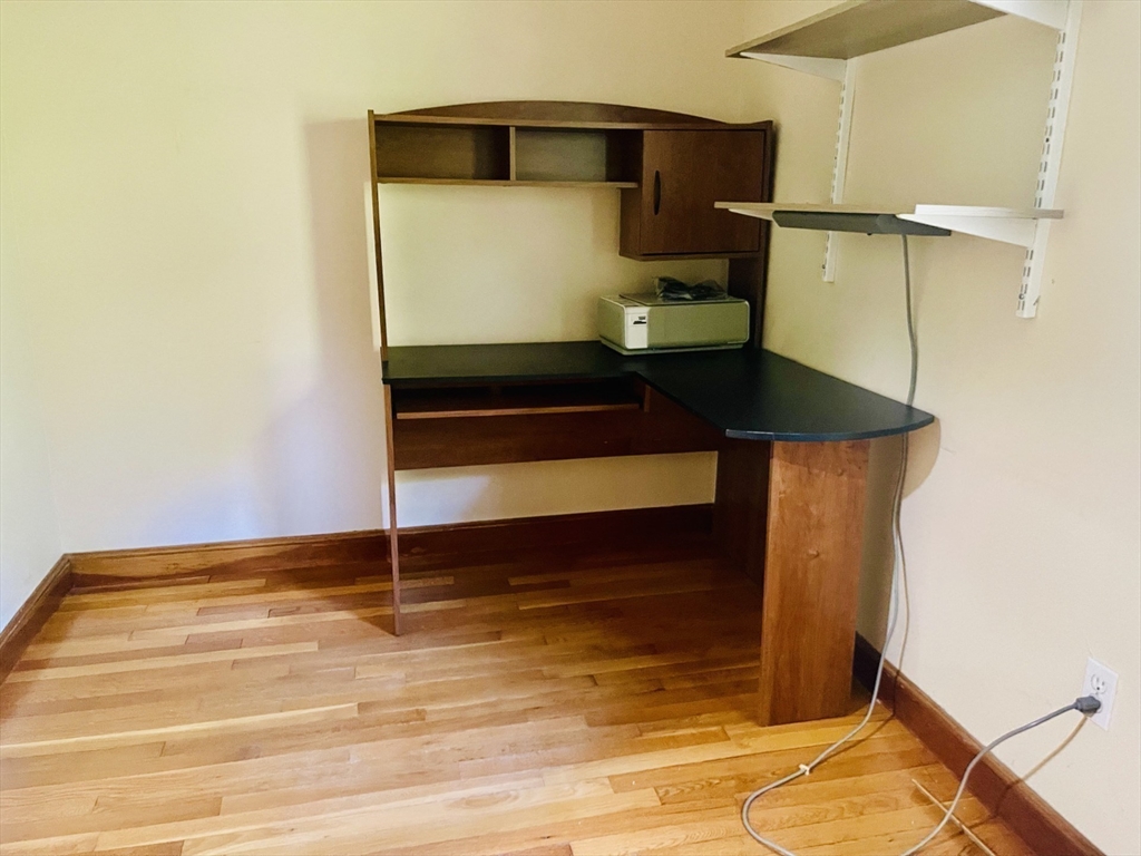 52 Westview Road Lynn, MA 01902 - Photo 25 of 32 a view of entryway