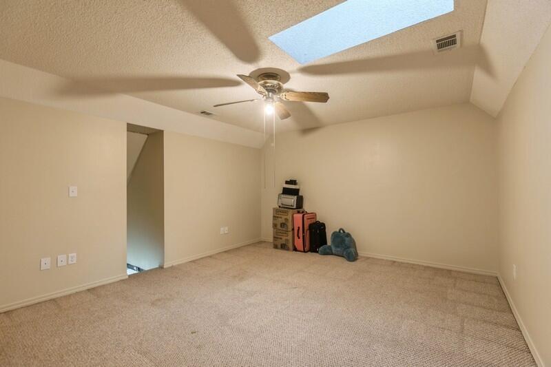 5540 Old River Road Baker, FL 32531 - Photo 23 of 37 a view of a room with gym equipment