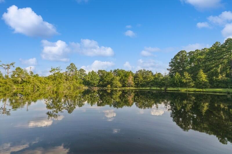 5540 Old River Road Baker, FL 32531 - Photo 4 of 37 a view of a lake
