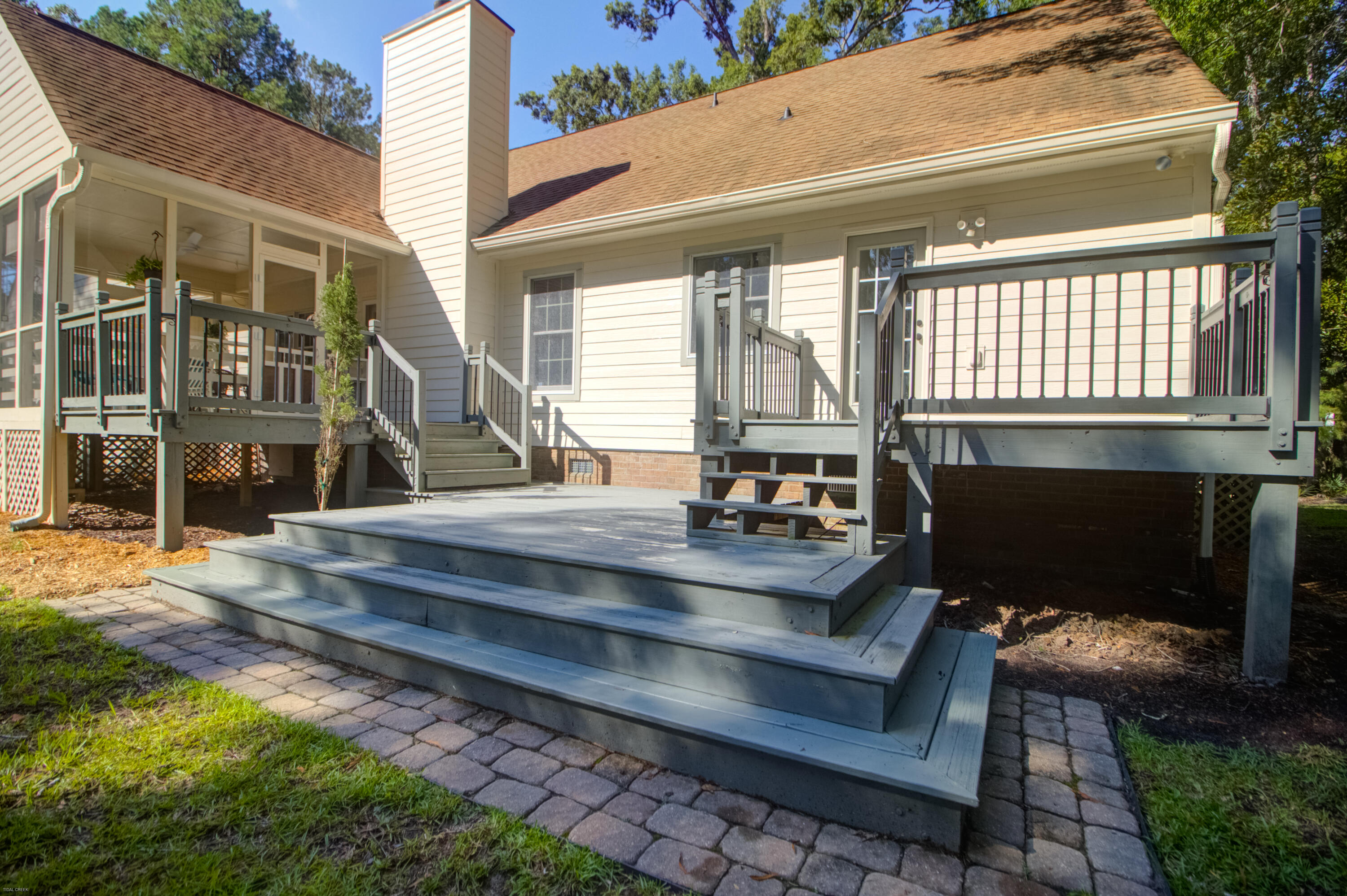 568 Woodspring Road Mount Pleasant, SC 29466 - Photo 41 of 56 Step into backyard and relax