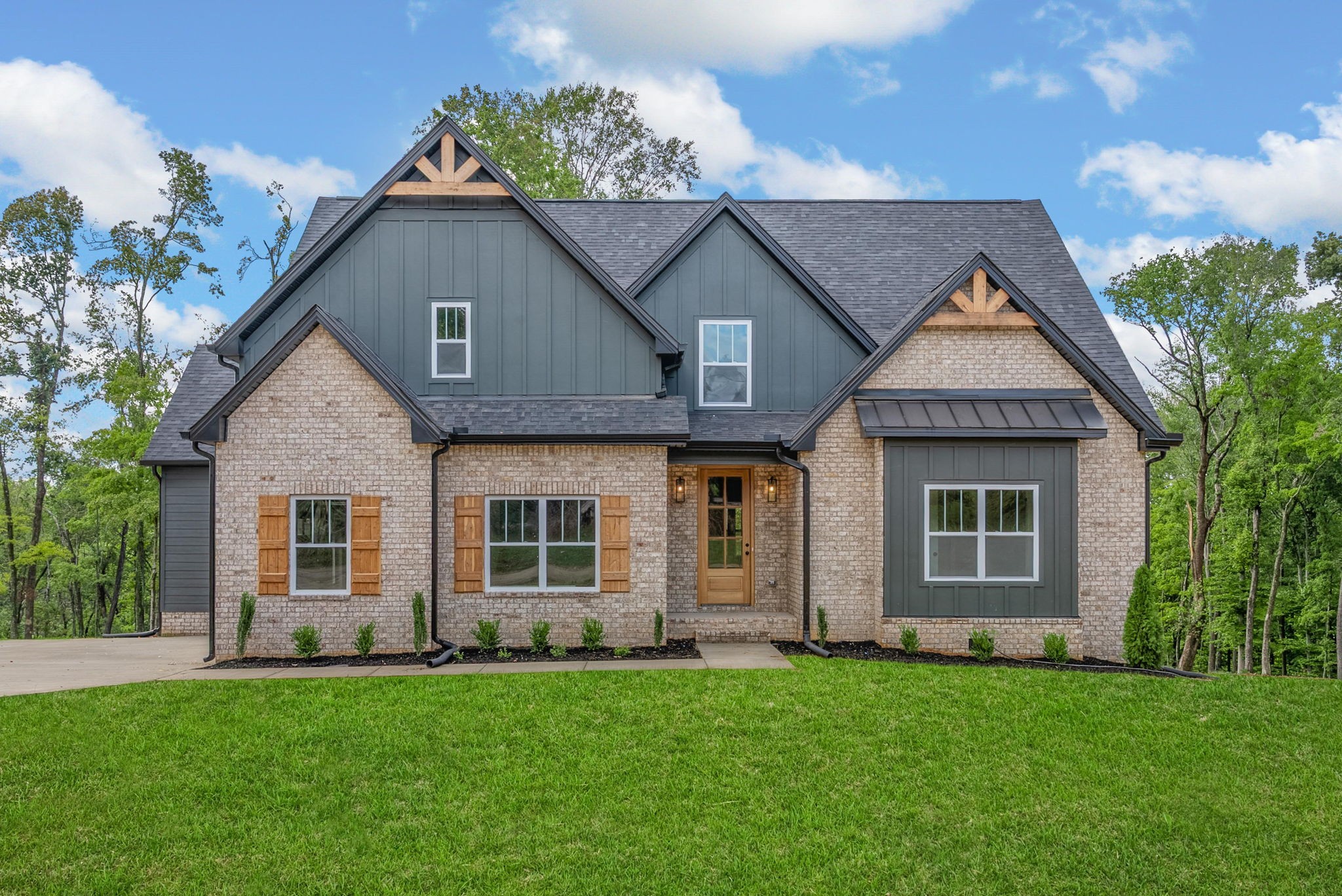 1816 Gholson Road Clarksville, TN 37043 - Photo 1 of 47 Gallery Image 1