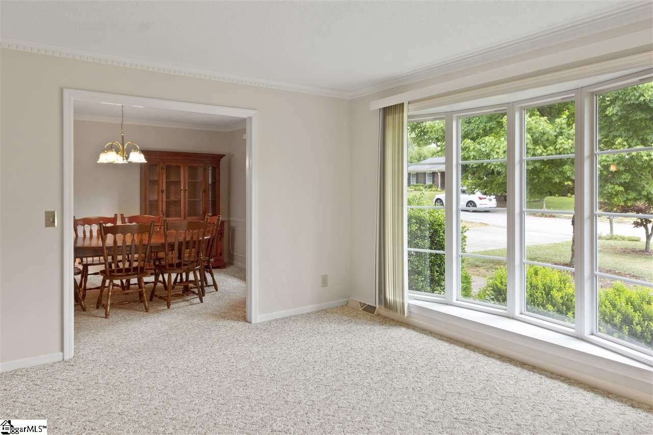 115 Royal Oak Road Greenville, SC 29607 - Photo 4 of 26 Gallery Image 4