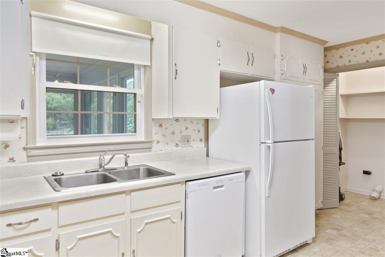 115 Royal Oak Road Greenville, SC 29607 - Photo 8 of 26 Gallery Image 8