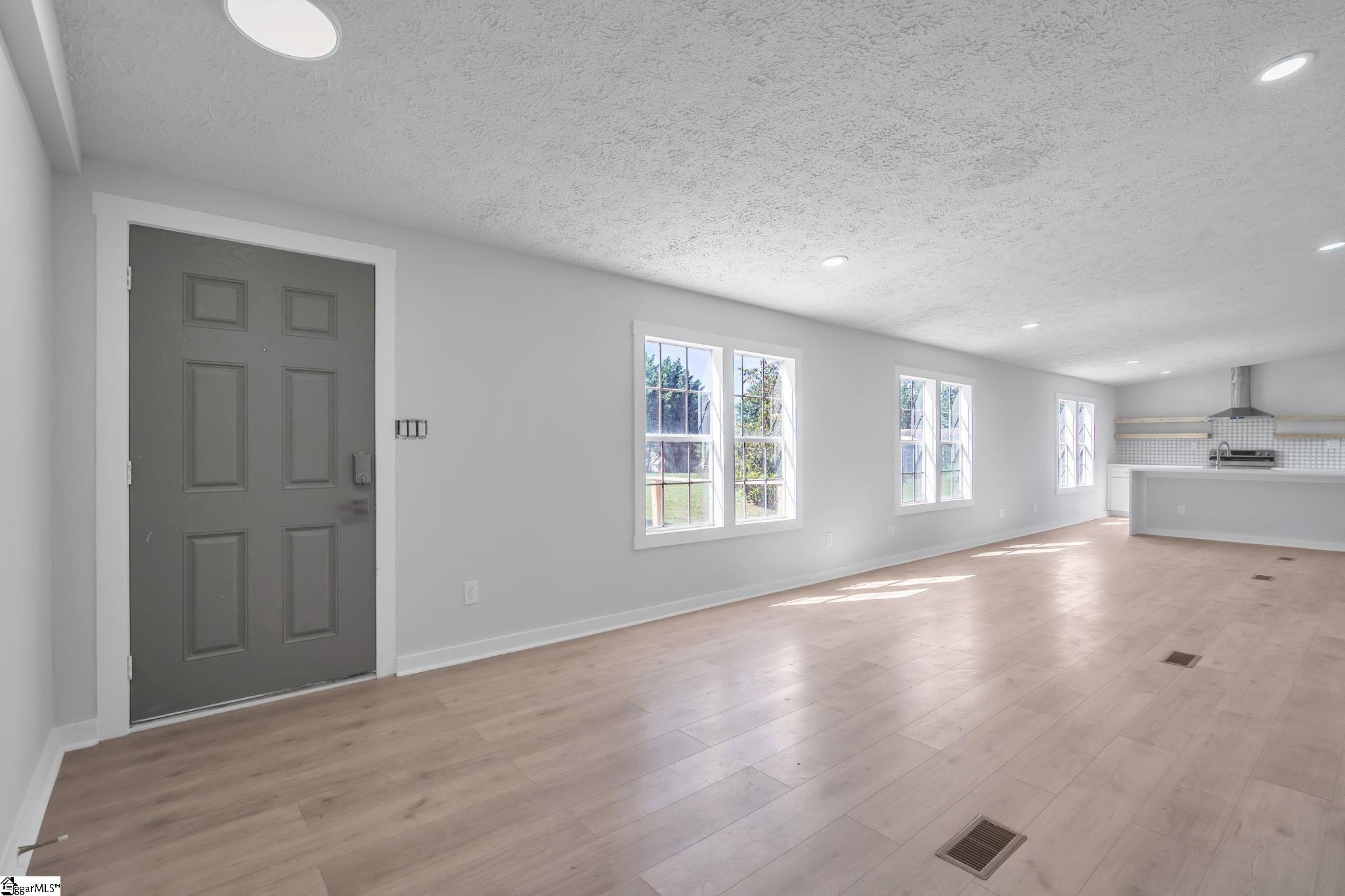 1339 Foster Road Inman, SC 29349 - Photo 9 of 18