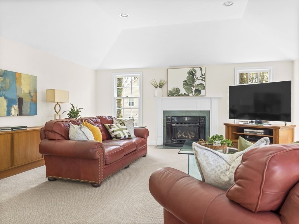 15 Norwich Road Wellesley, MA 02481 - Photo 11 of 23