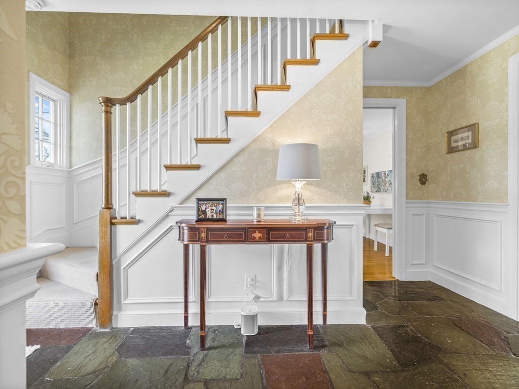 15 Norwich Road Wellesley, MA 02481 - Photo 2 of 23