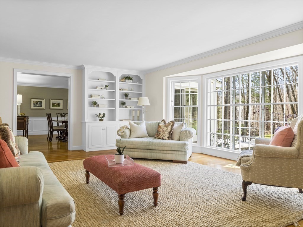 15 Norwich Road Wellesley, MA 02481 - Photo 4 of 23