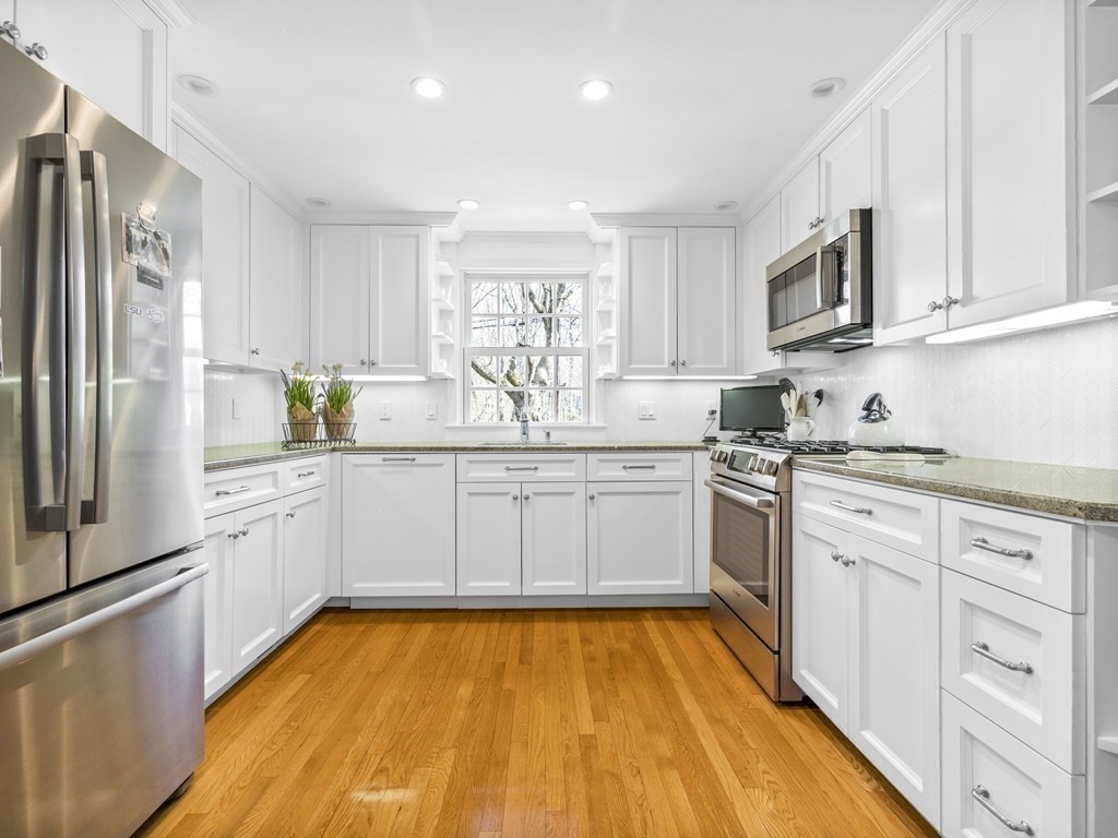 15 Norwich Road Wellesley, MA 02481 - Photo 7 of 23