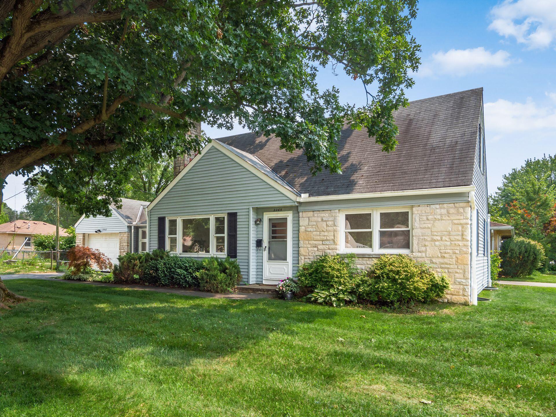 2265 Wickliffe Road Columbus, OH 43221 - Photo 4 of 53 Exterior Front