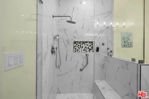 $1,350,000 | 1558 North Kenmore Avenue, Los Angeles, CA 90027