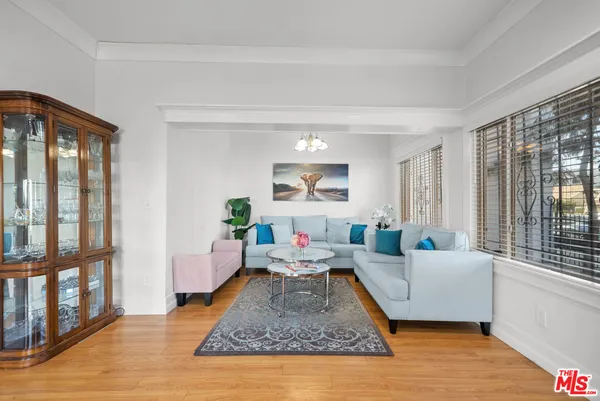 $1,350,000 | 1558 North Kenmore Avenue, Los Angeles, CA 90027