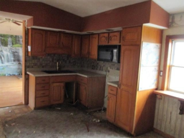 66533 Tharp Lake Road Cassopolis, MI 49031 - Photo 3 of 6 img3.1484236578