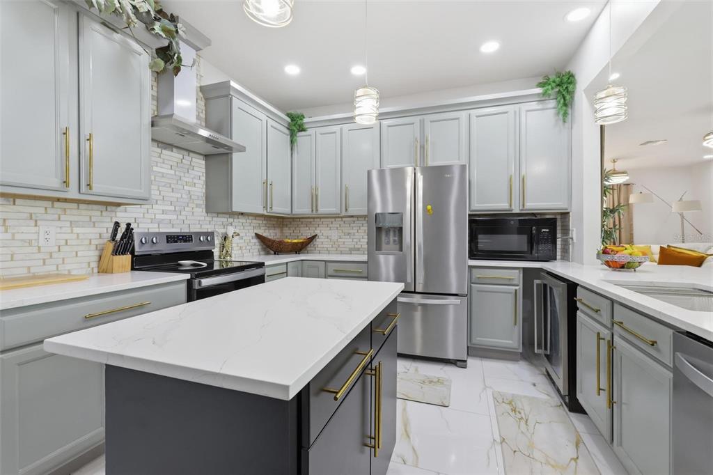 1026 West Beresford Road DeLand, FL 32720 - Photo 12 of 47