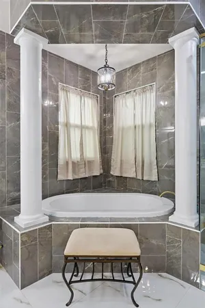 $985,000 | 1026 West Beresford Road, DeLand, FL 32720