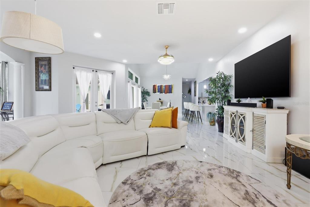 1026 West Beresford Road DeLand, FL 32720 - Photo 7 of 47