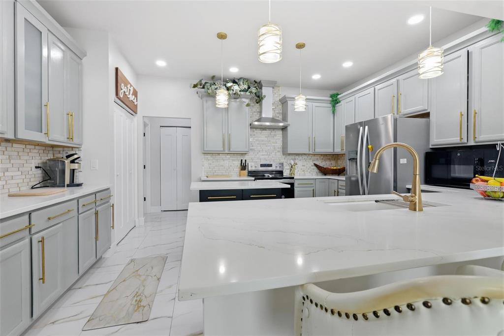 1026 West Beresford Road DeLand, FL 32720 - Photo 9 of 47