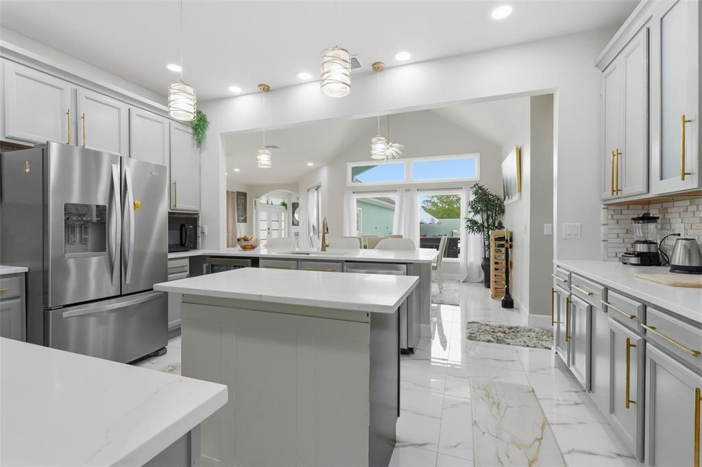 1026 West Beresford Road DeLand, FL 32720 - Photo 10 of 47