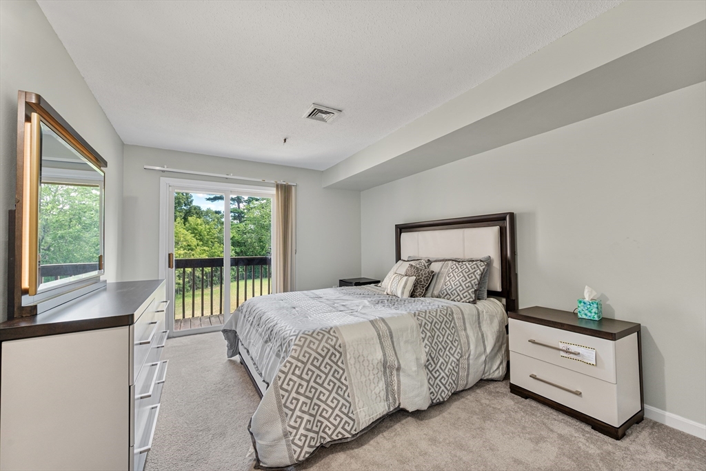 4 Duck Pond Road, Unit 211 Beverly, MA 01915 - Photo 10 of 26 Gallery Image 10