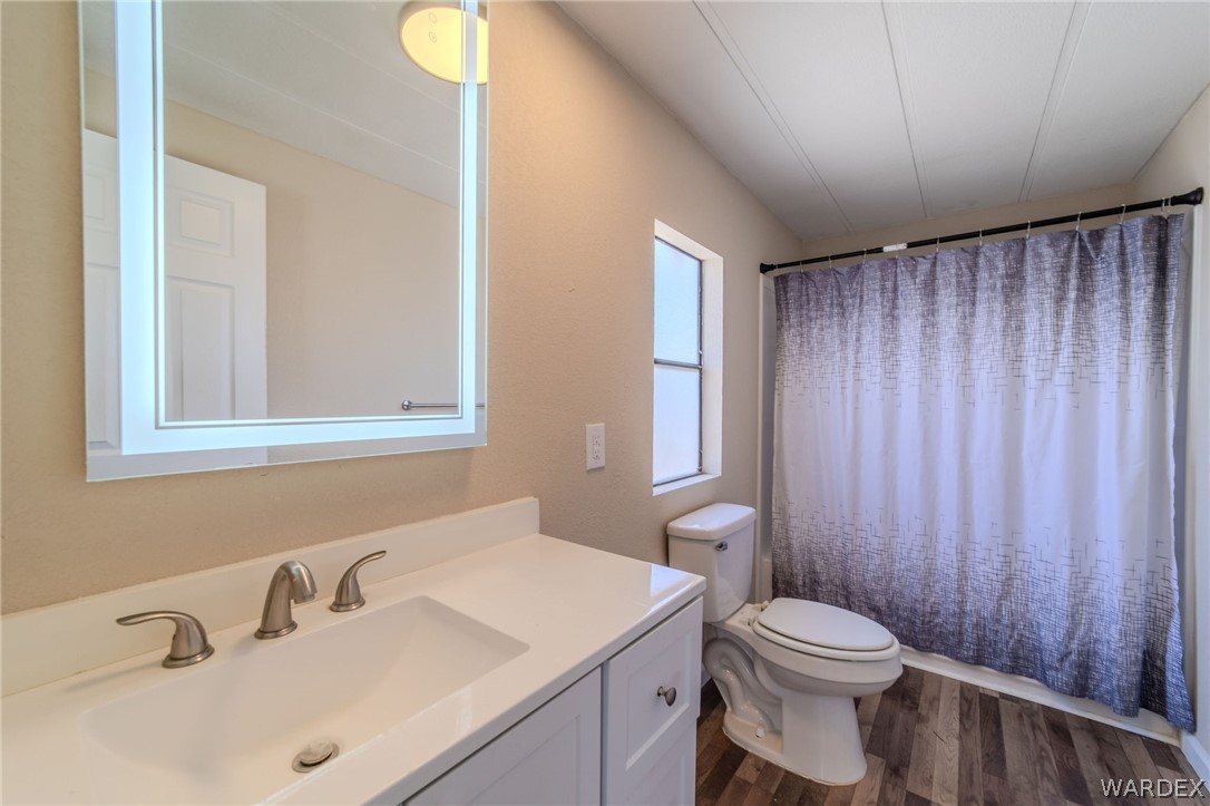 1644 Palma Road Bullhead City, AZ 86442 - Photo 19 of 56 Master Bathroom
