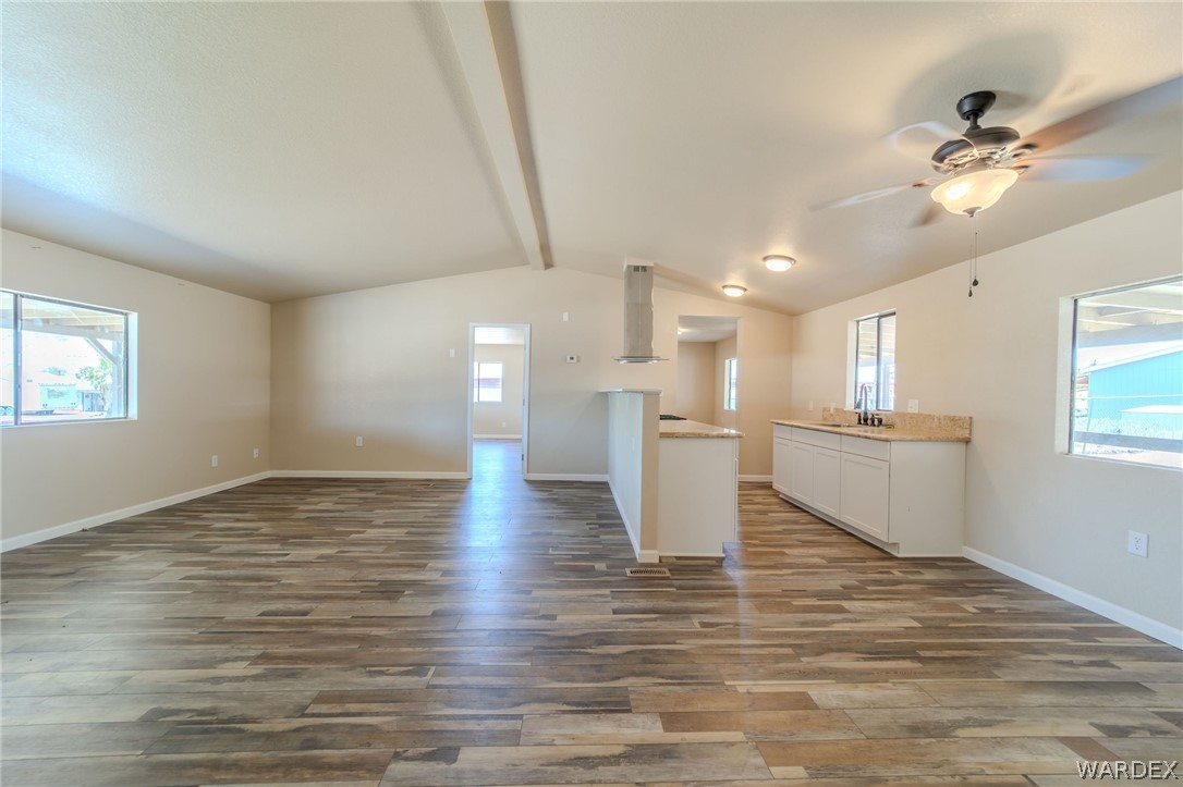 1644 Palma Road Bullhead City, AZ 86442 - Photo 5 of 56 Living Room