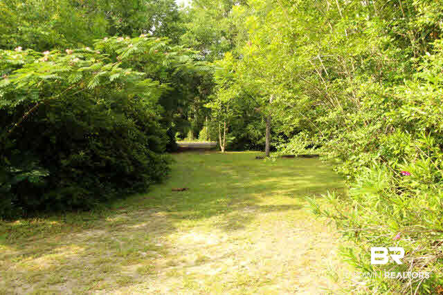 33811 Lost River Road Seminole, AL 36574 - Photo 21 of 24 Driveway