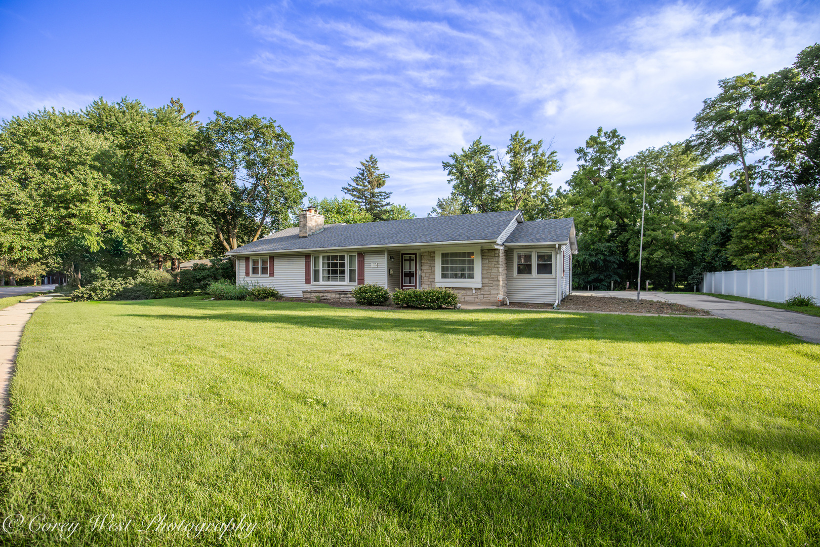 1319 West State Street Geneva, IL 60134 - Photo 2 of 40