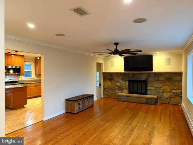 $584,900 | 7713 Huron Drive, Gainesville, VA 20155